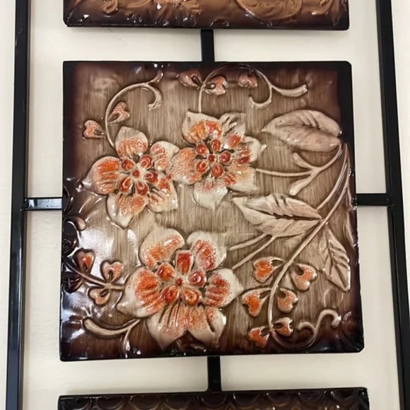 3 Tier Metal Contemporary Wall Decor - Picture 3 of 4